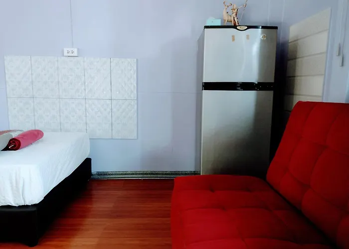 Mango Tree Guestroom Homestay