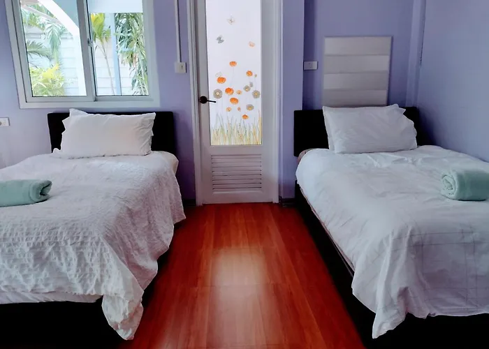 Mango Tree Guestroom *