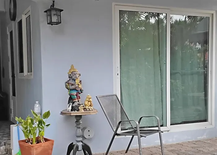 Mango Tree Guestroom Homestay Bangkok